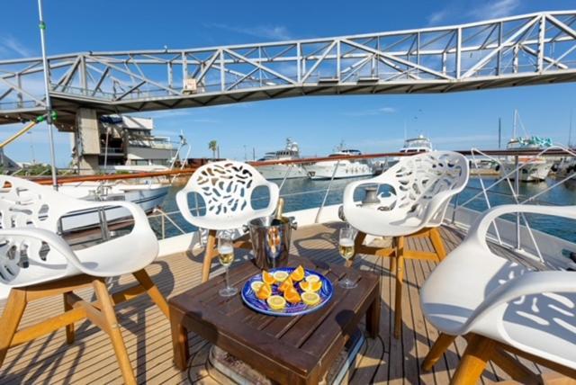 Hotel Charming Boat In Barcelona - Perfect Getaway Sant Adrià de Besòs Exterior foto