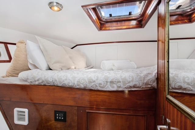 Hotel Charming Boat In Barcelona - Perfect Getaway Sant Adrià de Besòs Exterior foto